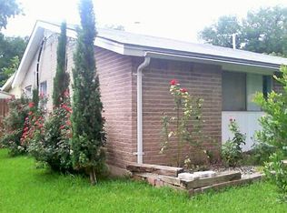 1406 Glynn Oaks Dr, Arlington, TX 76010