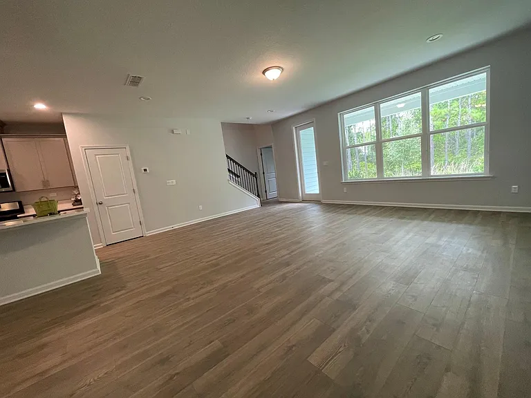 228 Charlie Way — Photo 14