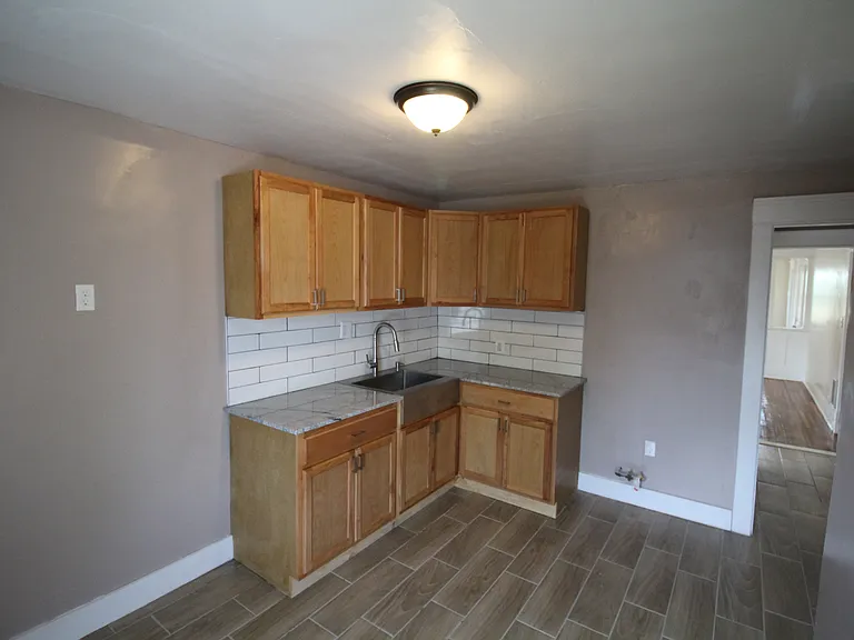 101 Baxter St #2 — Photo 8