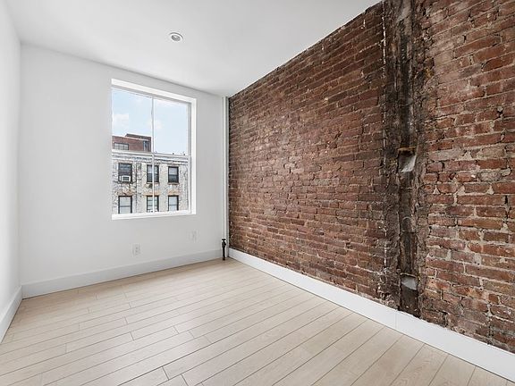 5th image of 152 Montague St #6A
