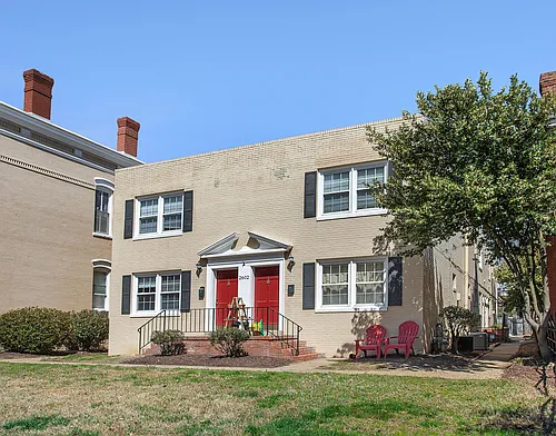 2602 Grove Ave Photo 1