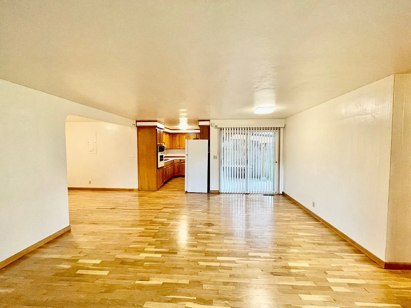 We have the wonderful 3 bed/2 bath you've been waiting for! — Photo 4
