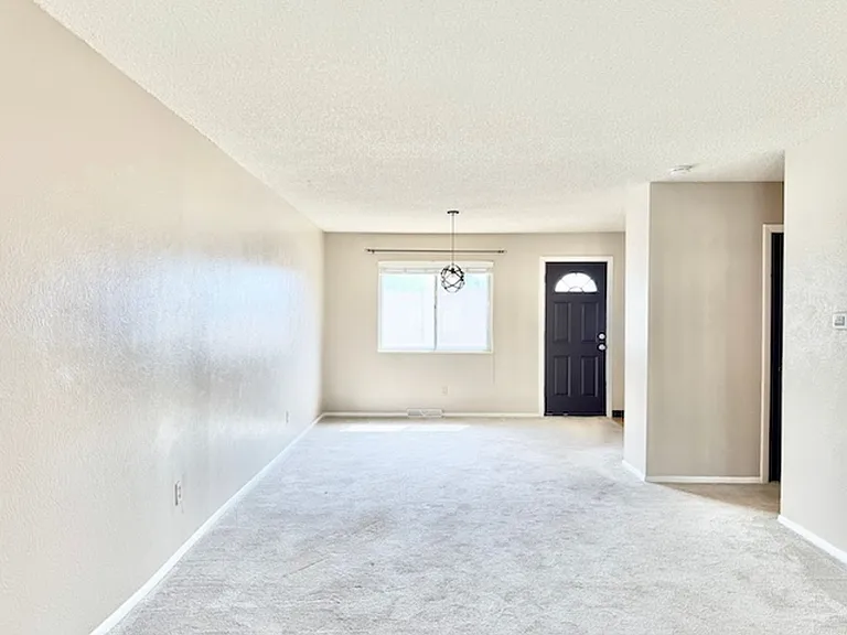 954 S Miller St — Photo 12