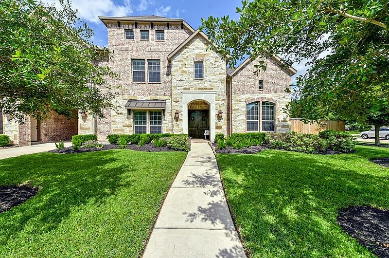 1st image of 26915 Wooded Canyon Dr