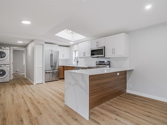 4th image of 3225 Shannon Lake Rd #23