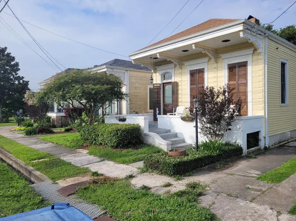 220 Amelia St, Gretna, LA 70053