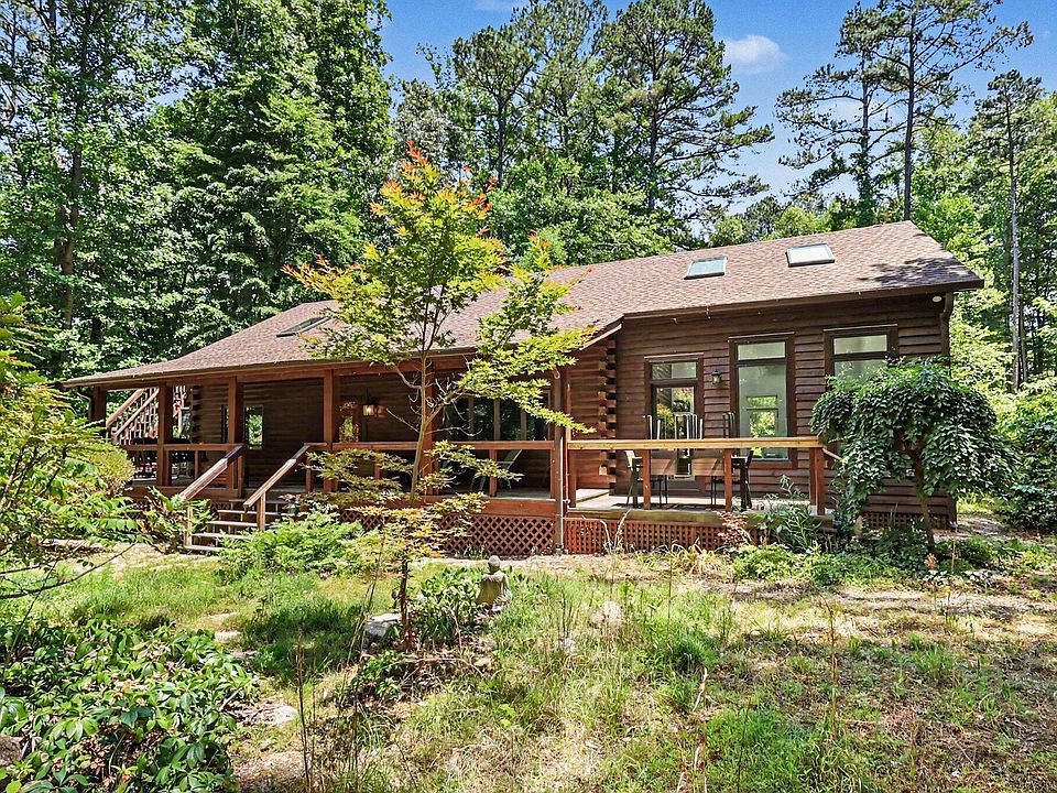 1st image of 118 Crows Creek Rd