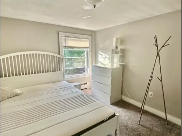 12 Wall St #1, Foxboro, MA 02035