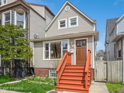 6035 N Ridge Ave, Chicago, IL, 60660