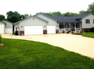 44137 Willow Rd, Saint Peter, MN 56082