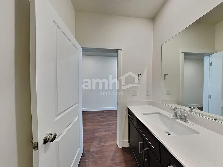 3087 N Vigo Ave — Photo 14