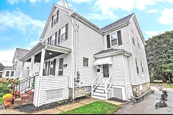 1st image of 104 Casey St #1