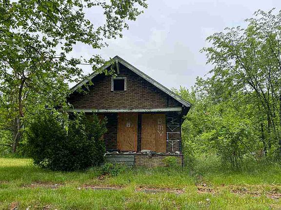 152 E ARIZONA