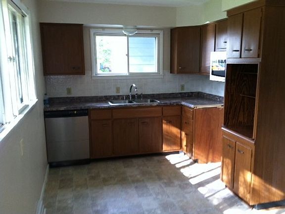2nd image of 1700 S 13th St