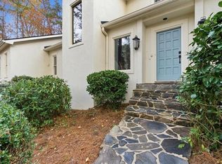 1525 Huntingford Dr, Marietta, GA 30068