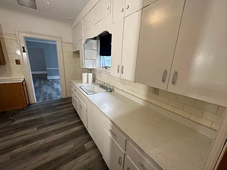 1215 Vine St — Photo 9