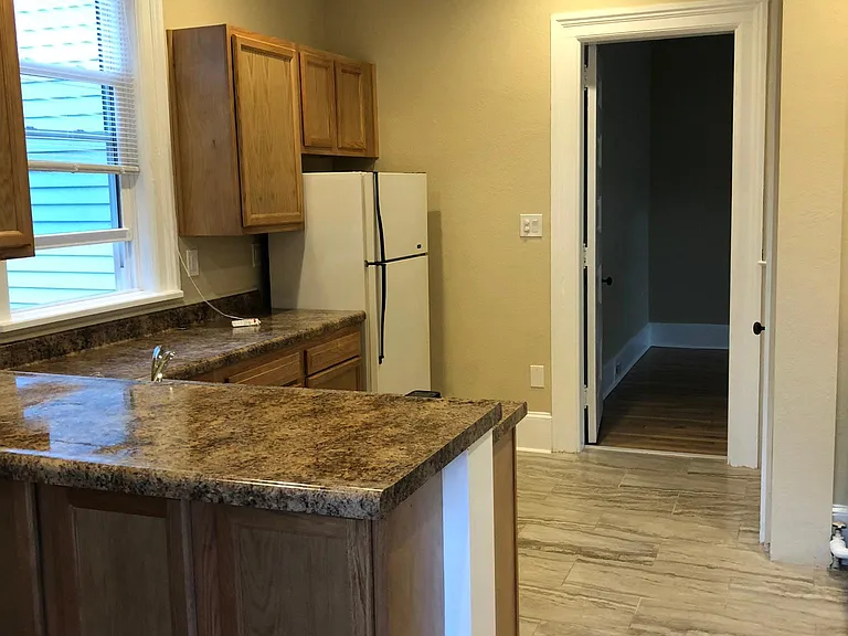 217 Keyes Ave #6 — Photo 16