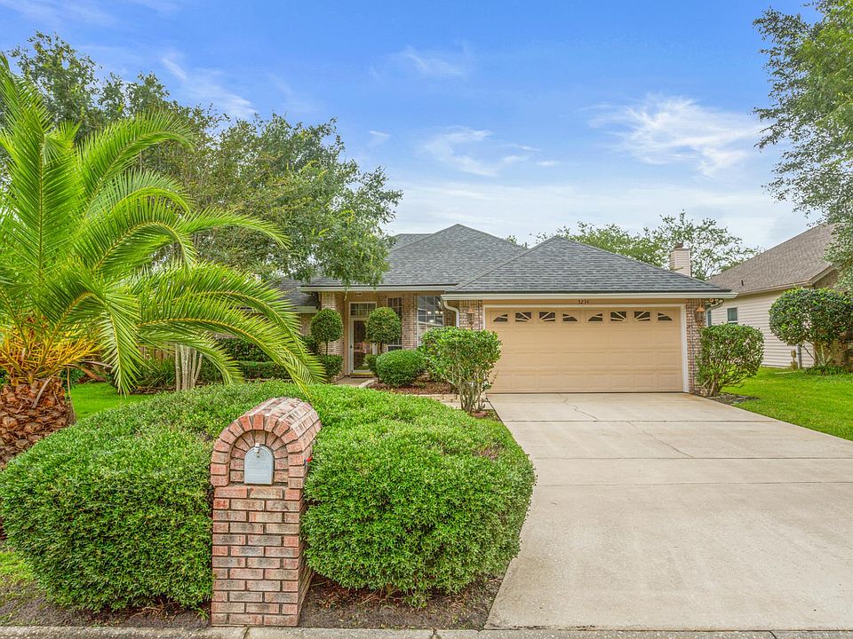 1st image of 5234 Oxford Crest Dr