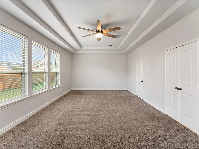 7623 Water Glen Ln — Photo 26