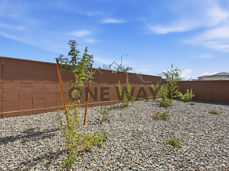 10204 E Ulysses Ave — Photo 1