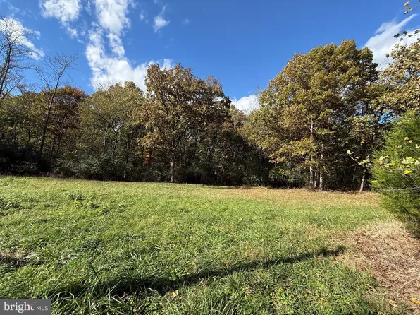 3707 Sunday Ln, Fredericksburg, VA 22408