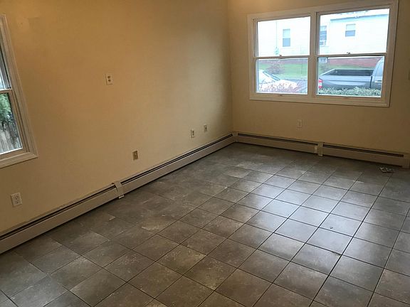 5th image of 29 Boundary Ave #29