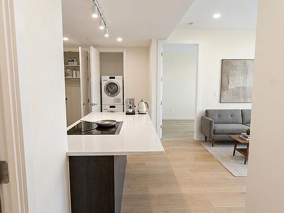 2nd image of 210 Greenpoint Ave #3K