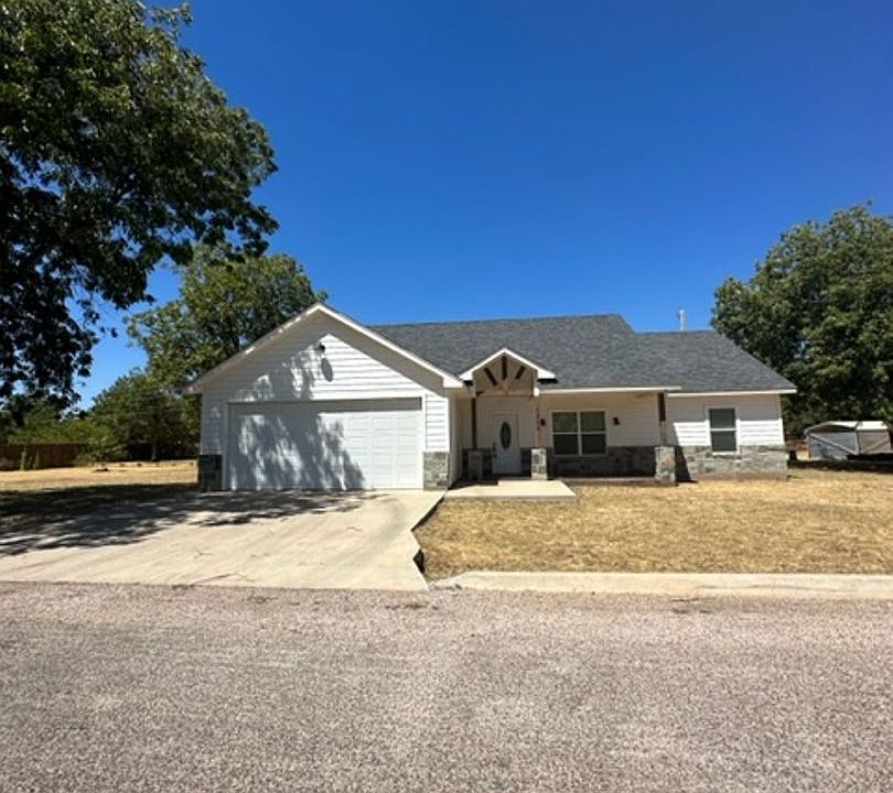 1st image of 1002 Kelley Ln