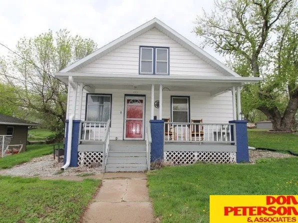 616 W Iowa St, Crofton, NE 68730