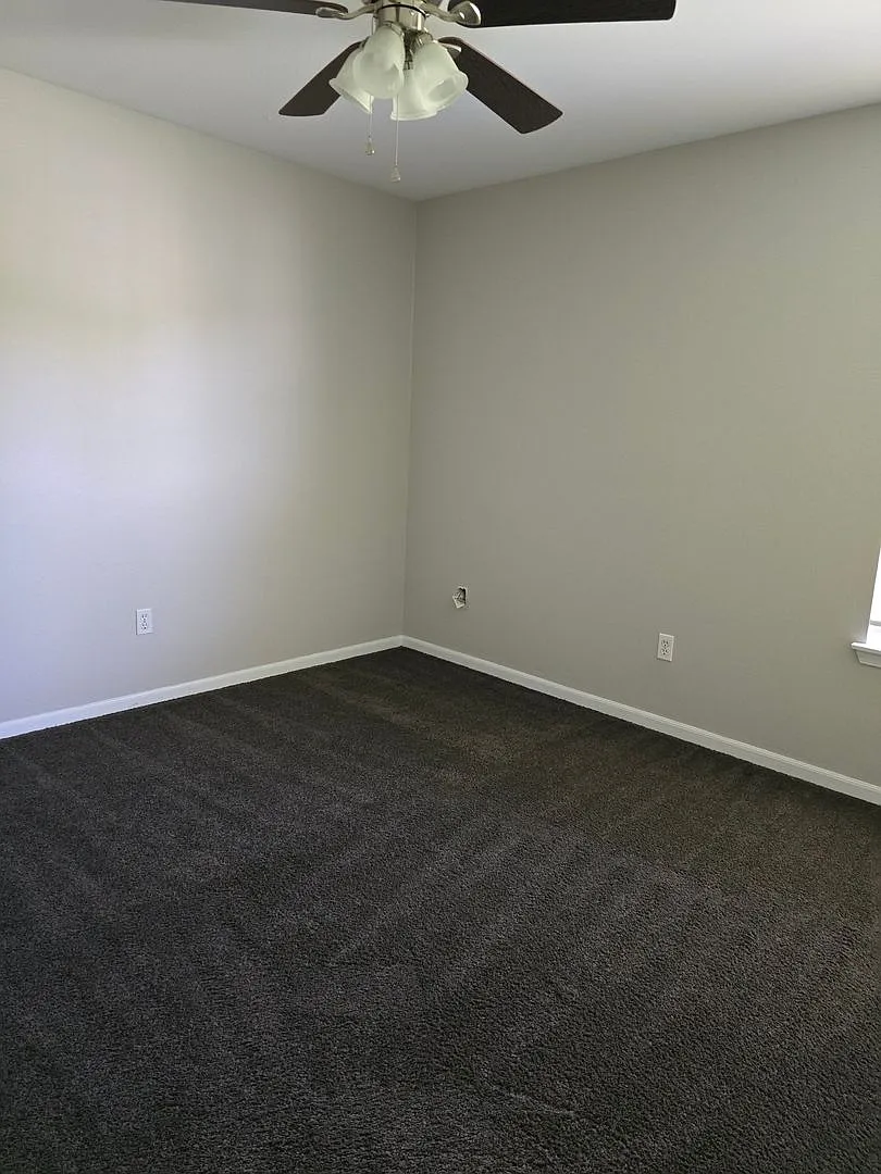 Building Photo - 1505 Greensboro Dr