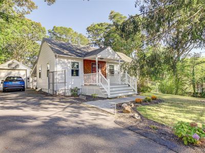 153 Berkshire Drive, Farmingville, NY, 11738