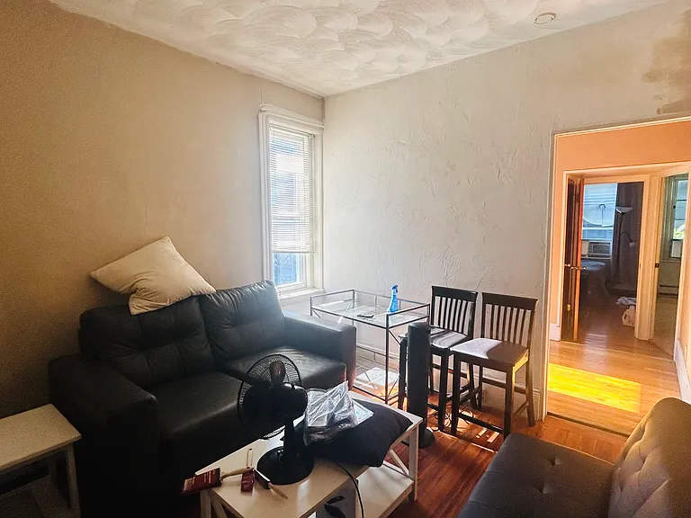 39 Cooper St #4 — Photo 5