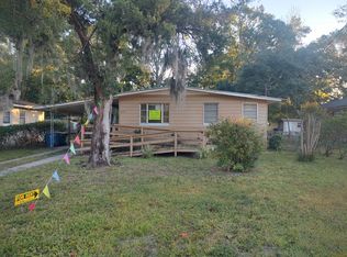 5515 Sunny Acres Dr E, Jacksonville, FL 32209