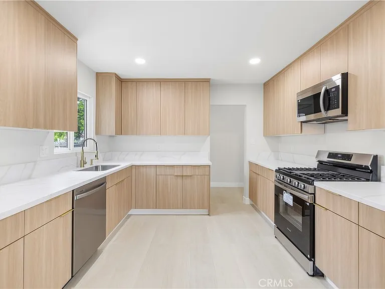 7108 Quakertown Ave — Photo 1