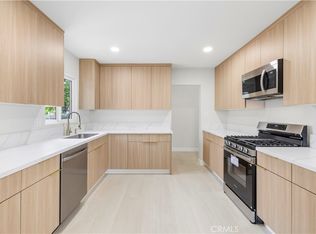 7108 Quakertown Ave, Winnetka, CA 91306