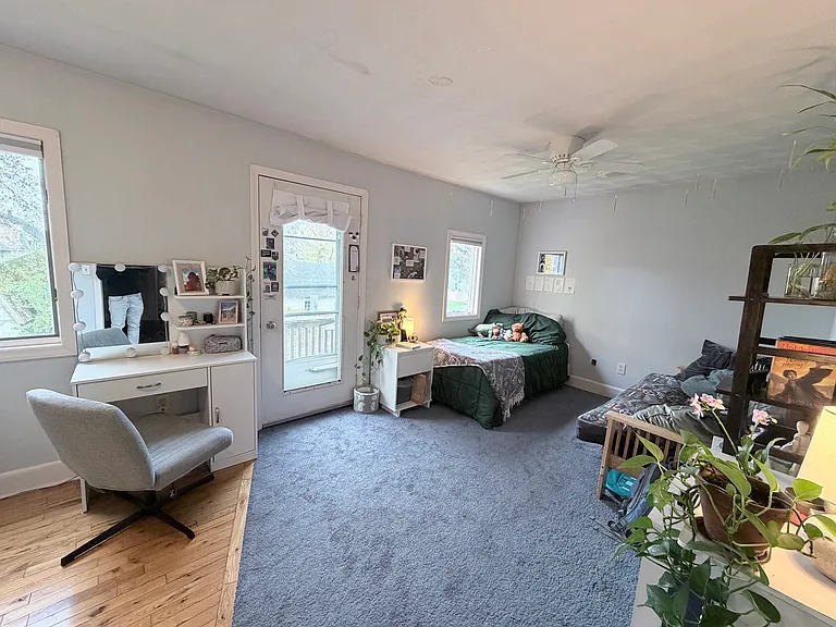1202 Churchill Ave — Photo 12