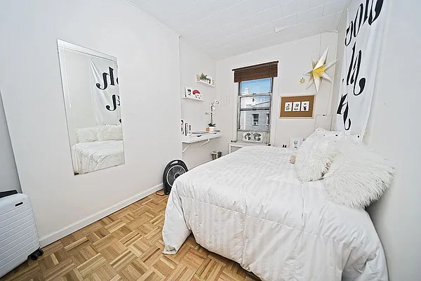 Rented by Level Group | media 10