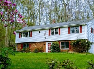 2113 Little Meadow Rd, Guilford, CT 06437