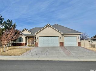 308 San Roma Dr, Dayton, NV 89403