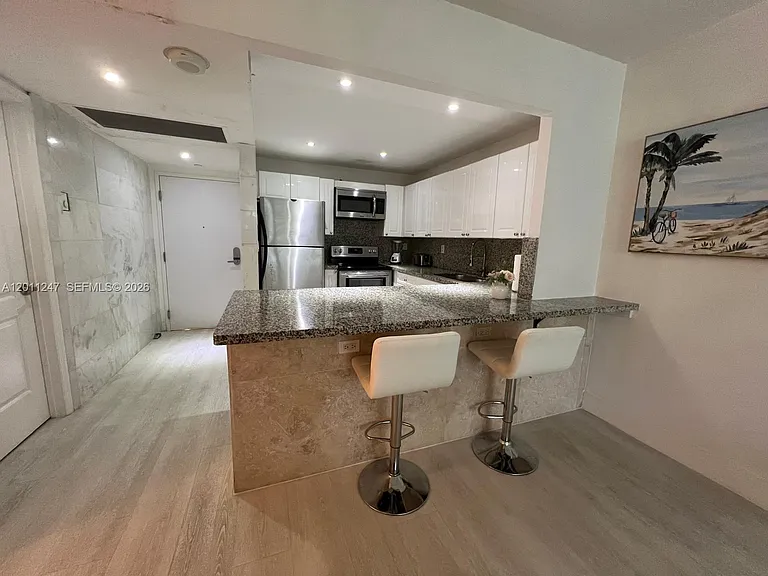 2301 Collins Ave #632 — Photo 13