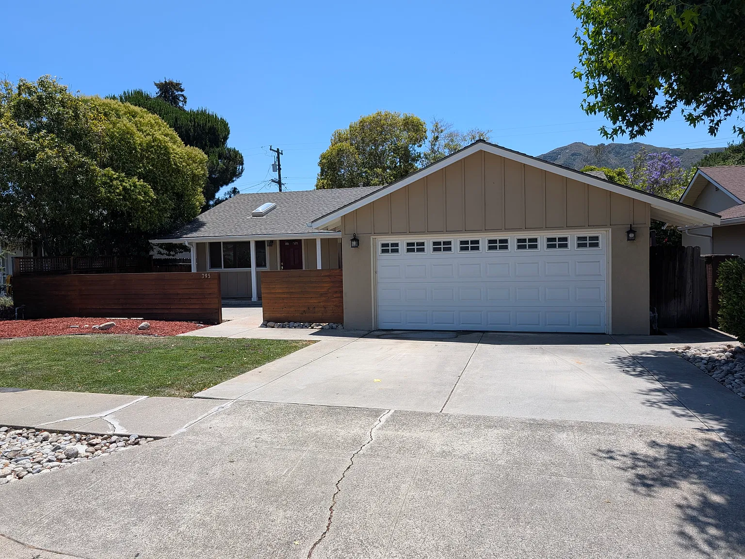 3 bed, 1238 sqft, $4,450 — Photo 2