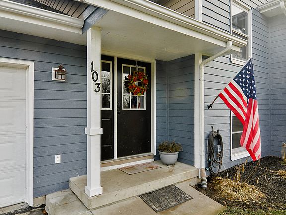 3rd image of 103 Rockaway Ct NE