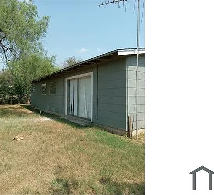 207 Rock Valley Dr — Photo 4