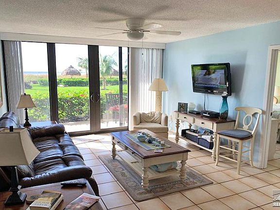 4th image of 180 Seaview Ct #6093