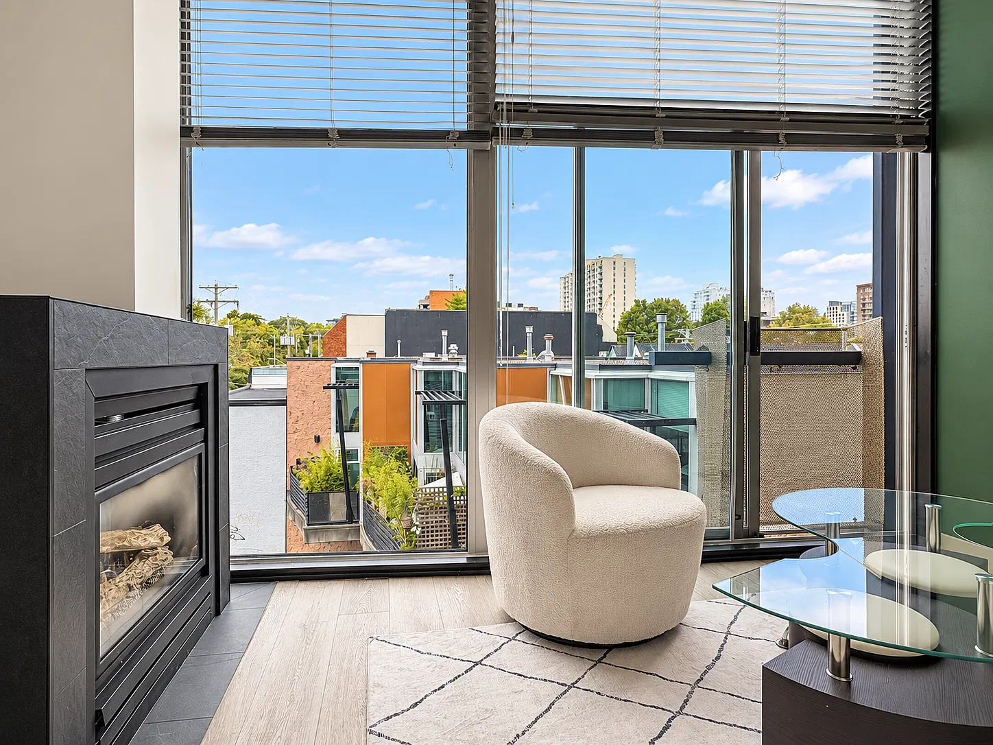 1 bed, 450 sqft, $2,250 — Photo 4