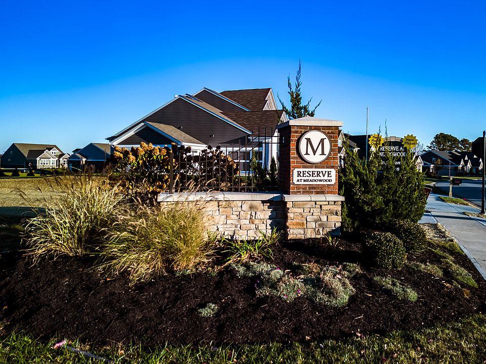 2nd image of 2452 Lillywood Way