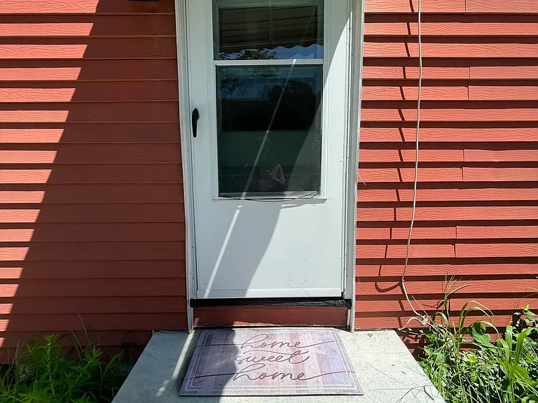 901 Barton Ave #2 — Photo 2