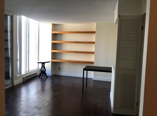 55 Centre Ave #2502, Toronto, ON M5G 2H5