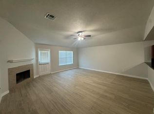 2654 Daryns Landing Dr, Houston, TX 77038