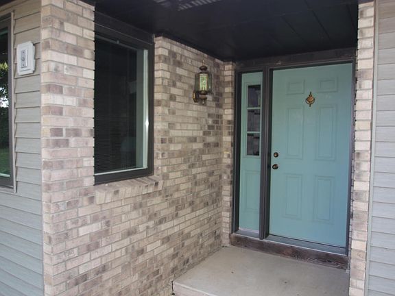 2nd image of 1108 Sanborn Ave #2